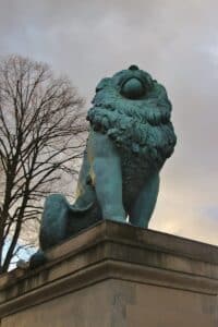 büszke